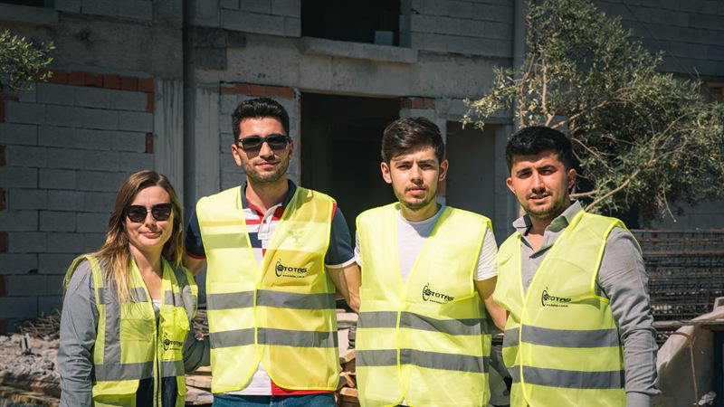 Proje ekibi şantiyede